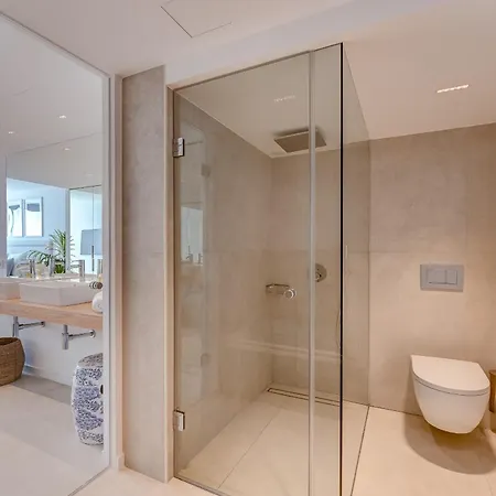 Aquasuites Luxury Penthouse A01 *