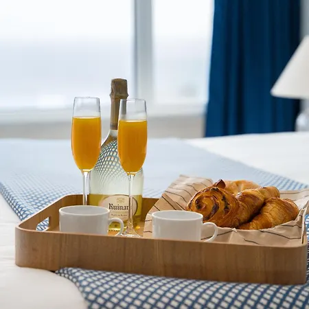 Aquasuites Luxury Penthouse A01