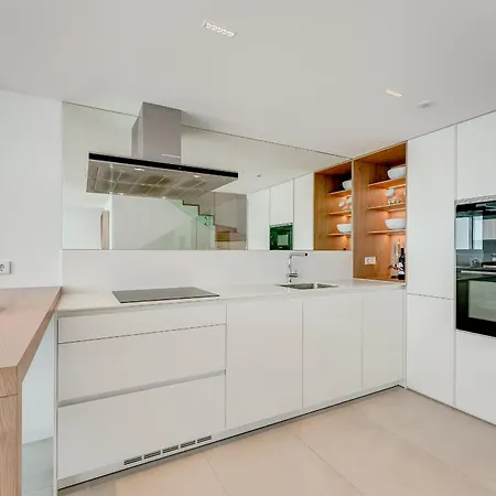 别墅 Aquasuites Luxury Penthouse A01 *