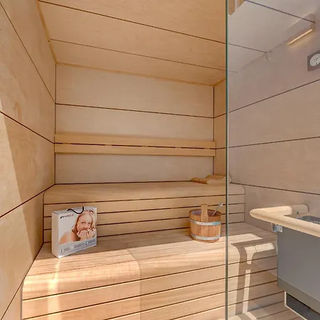 Aquasuites Luxury Penthouse A01 别墅 *