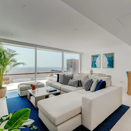 别墅 Aquasuites Luxury Penthouse A01 *