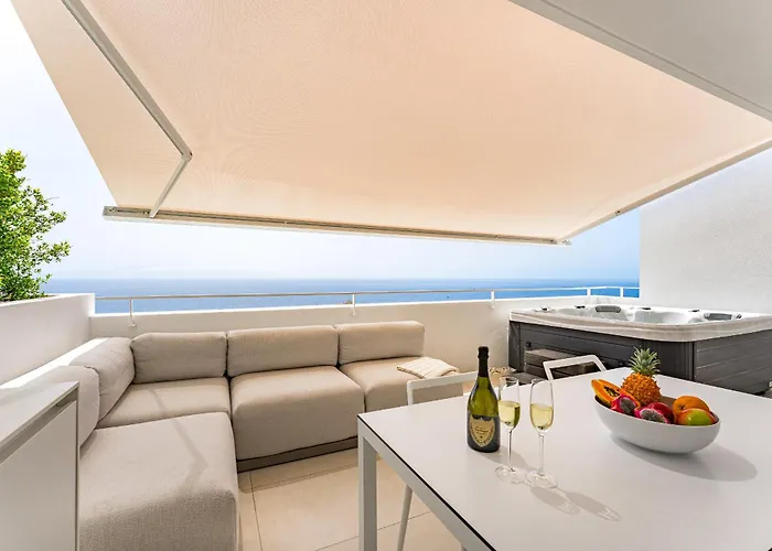 Aquasuites Luxury Penthouse A01 Acantilado de los Gigantes