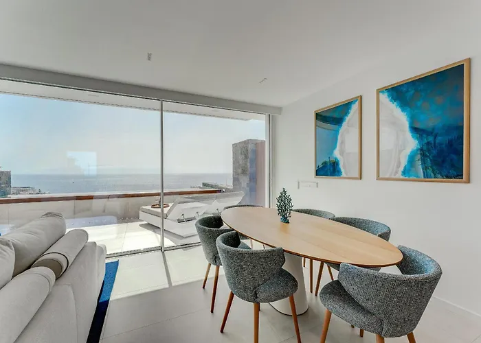 Aquasuites Luxury Penthouse A01 *