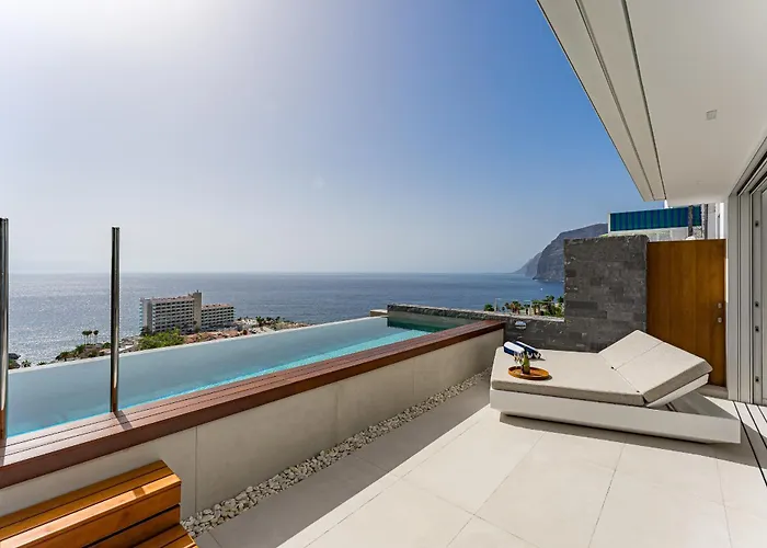 Aquasuites Luxury Penthouse A01 ヴィラ