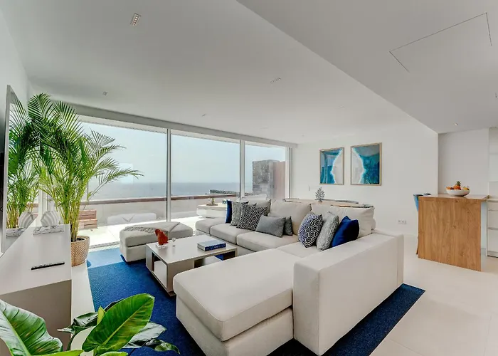 ヴィラ Aquasuites Luxury Penthouse A01 *